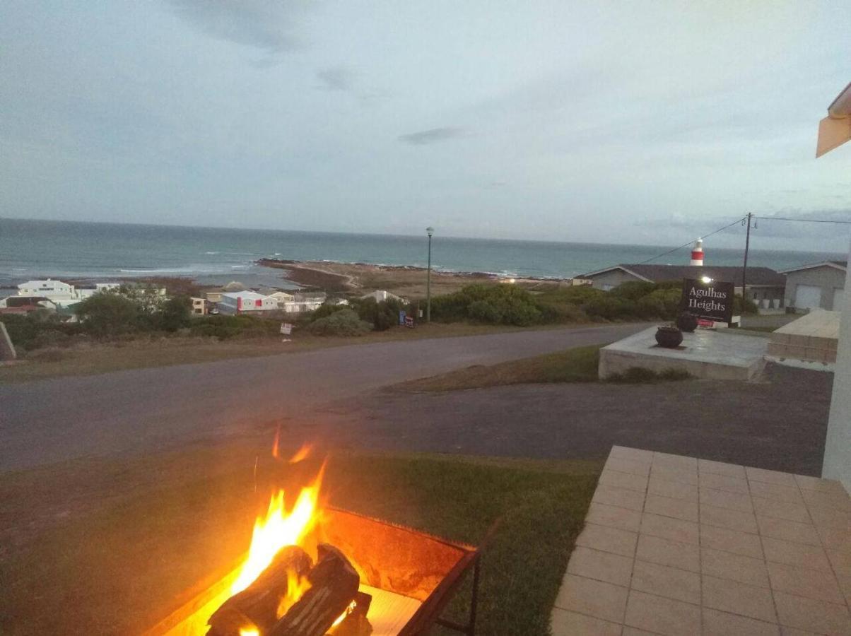 Agulhas Heights Self-Catering Cottages Esterno foto