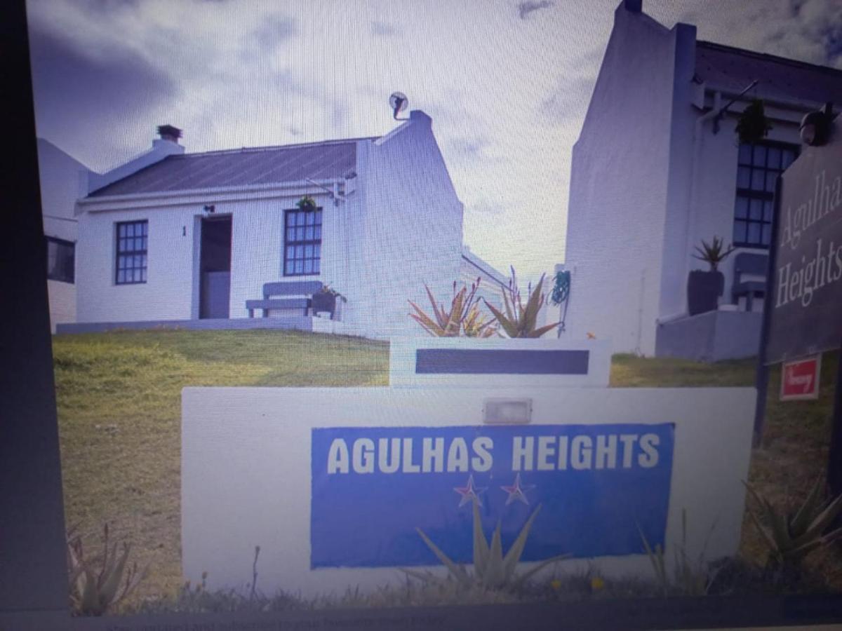 Agulhas Heights Self-Catering Cottages Esterno foto