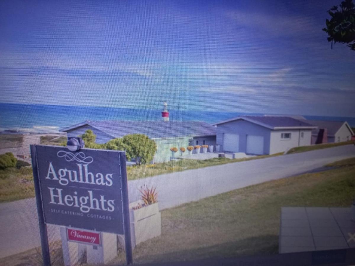 Agulhas Heights Self-Catering Cottages Esterno foto