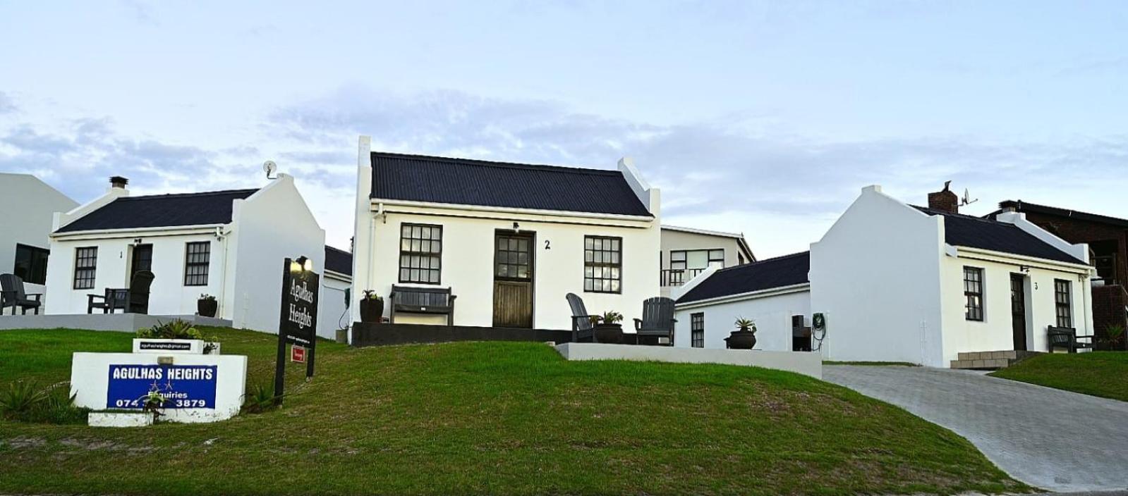 Agulhas Heights Self-Catering Cottages Esterno foto
